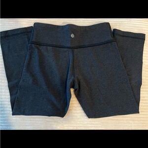 Lululemon crop leggings size 4